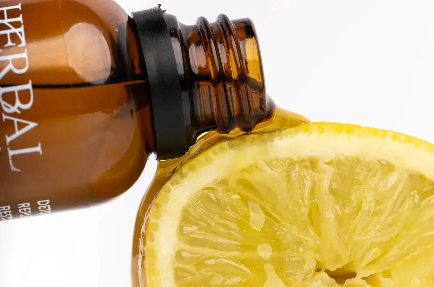 Where Gentle Meets Effective: The Herbalist’s Approach to Skin Health